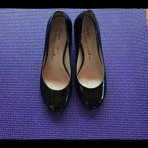Bettye Mueller Black Patent Leather Pumps